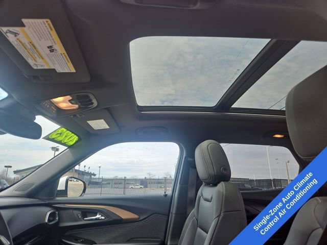 Used 2023 Chevrolet TrailBlazer ACTIV w/ Sun and Liftgate Package image 22