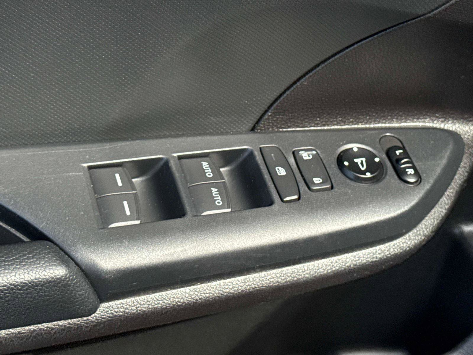 Used 2021 Honda Civic Sport image 16