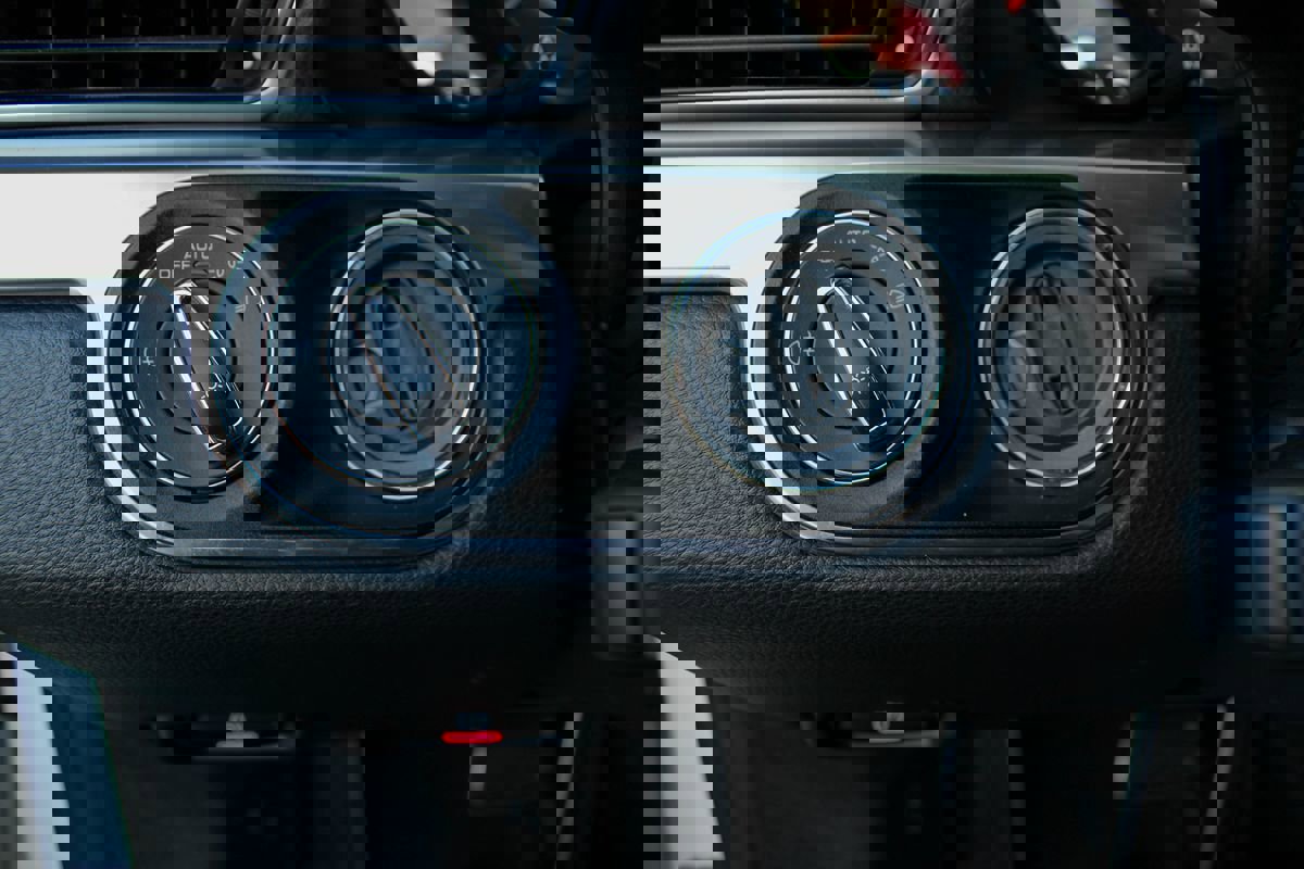 Used 2014 Porsche 911 Carrera image 40