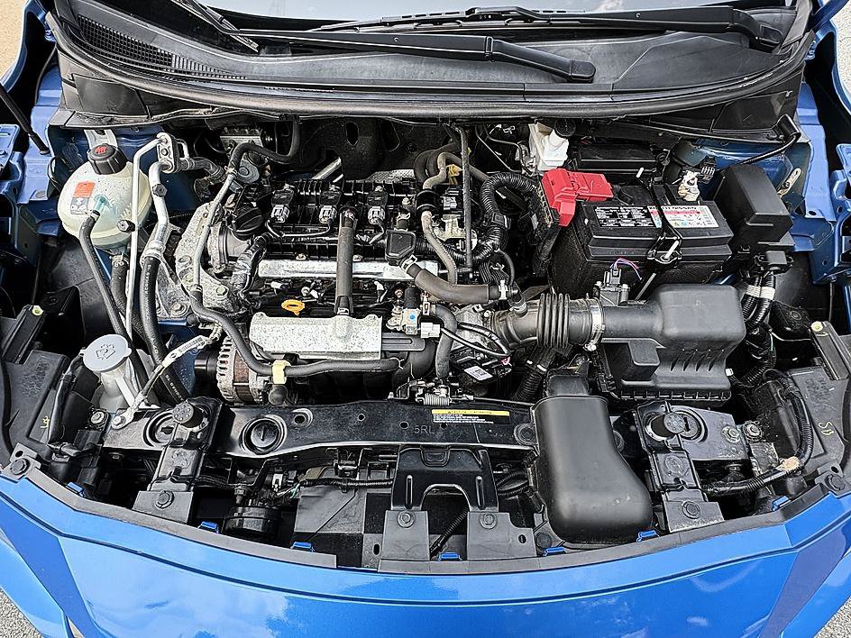 Used 2021 Nissan Versa S FWD image 25