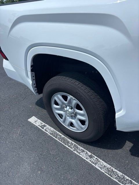 Used 2025 Toyota Tundra SR AWD/4WD image 5