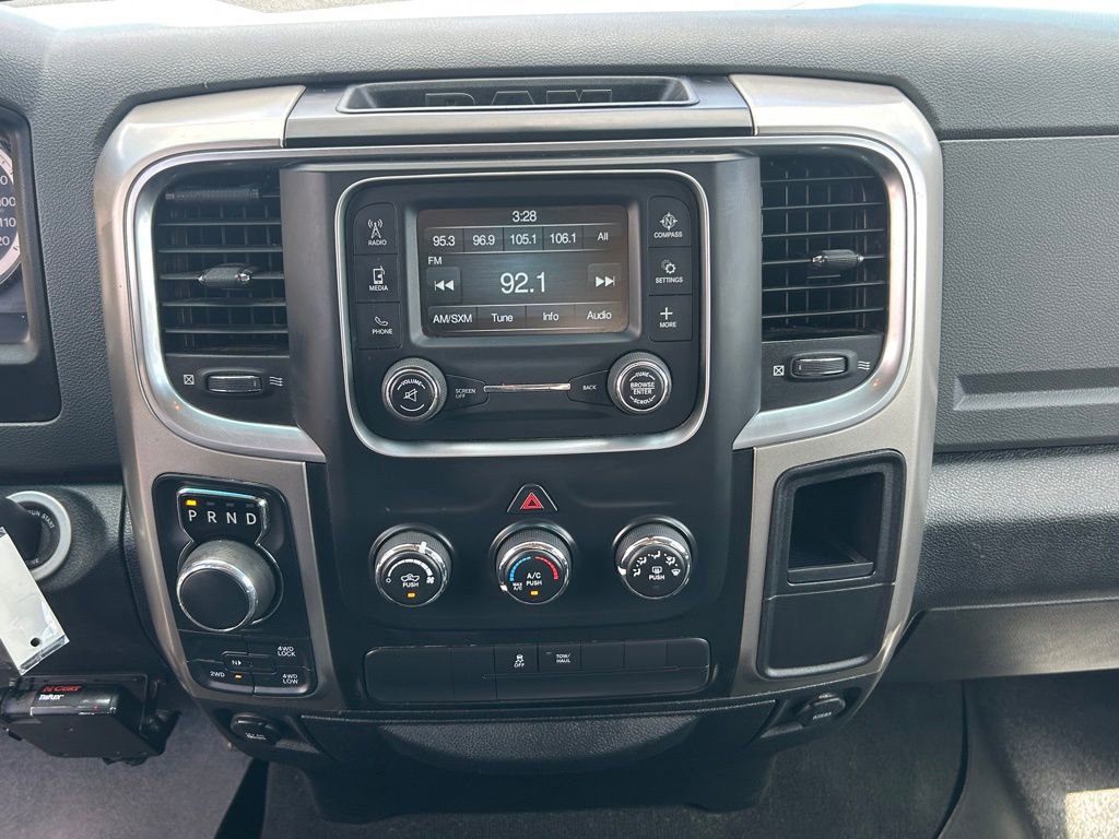 Used 2018 RAM 1500 Classic SLT AWD/4WD image 16