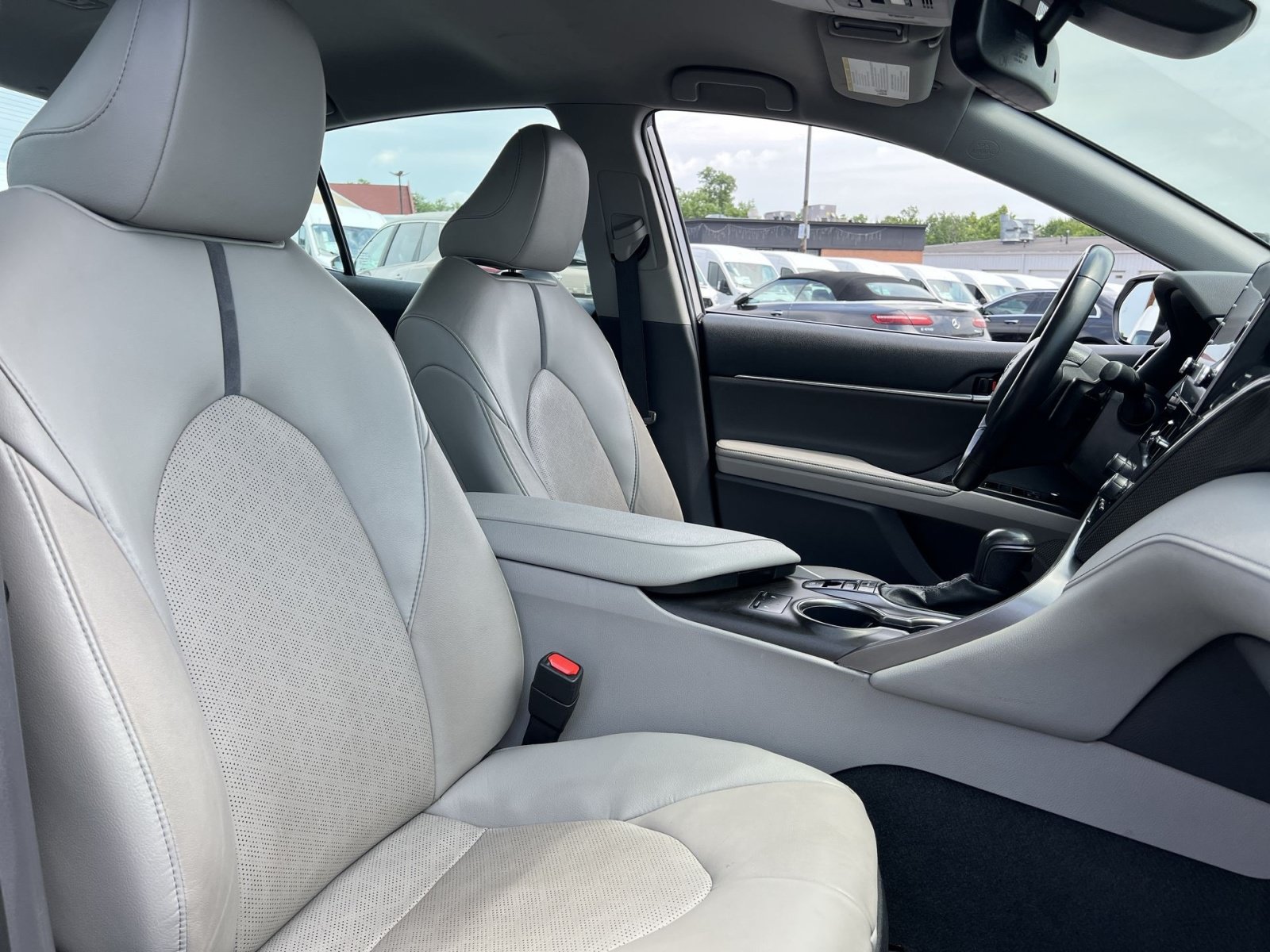 Used 2024 Toyota Camry XSE FWD image 25