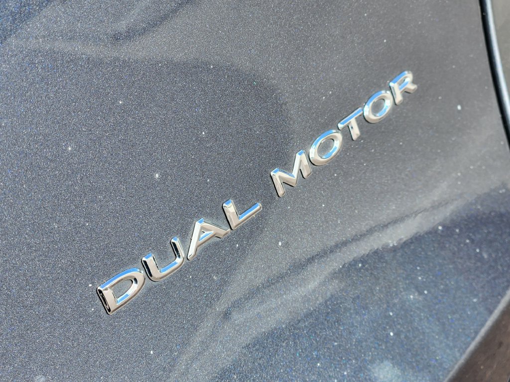 Used 2023 Tesla Model Y Long Range AWD/4WD image 21