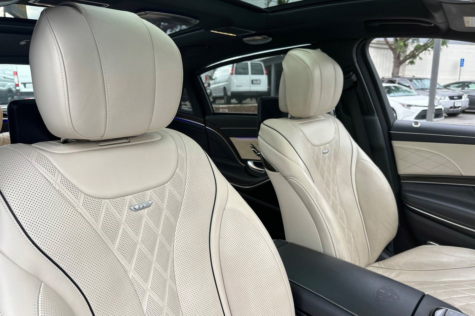 Used 2018 Mercedes-Benz Maybach S 650 image 31
