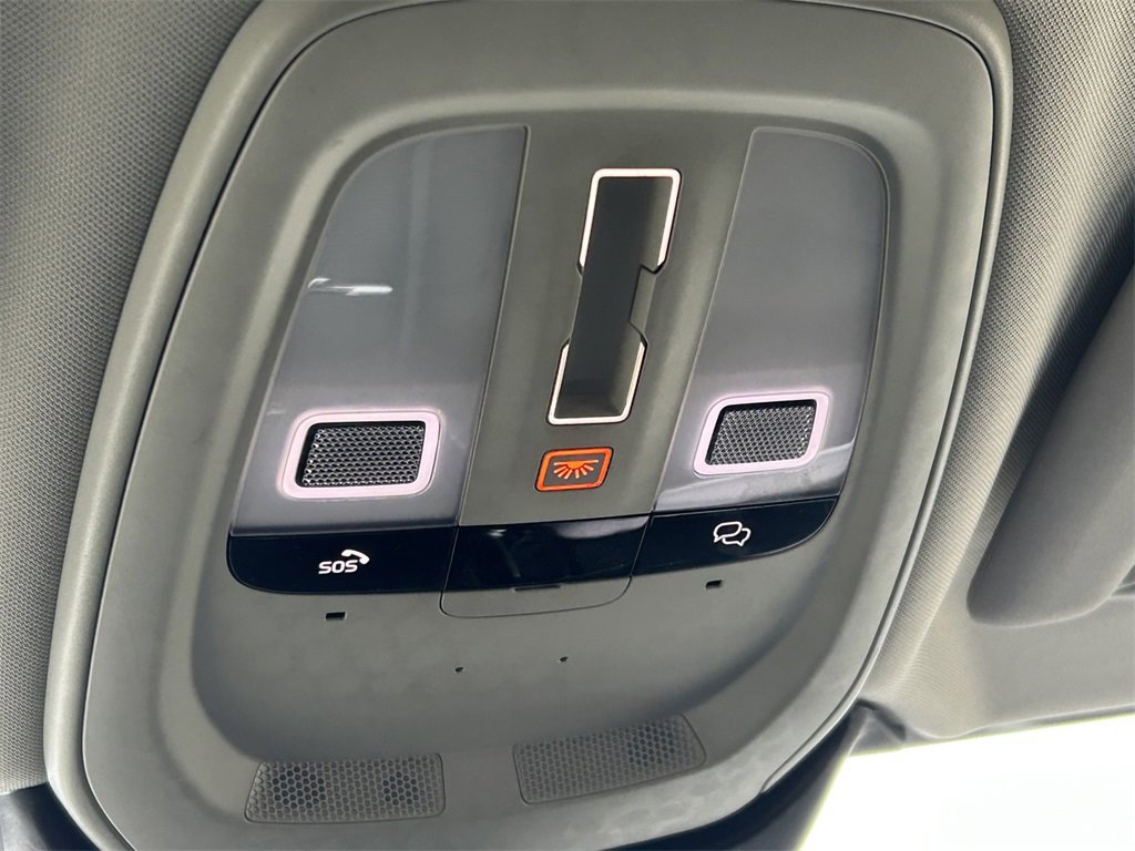 Used 2024 Volvo S60 B5 Core image 19