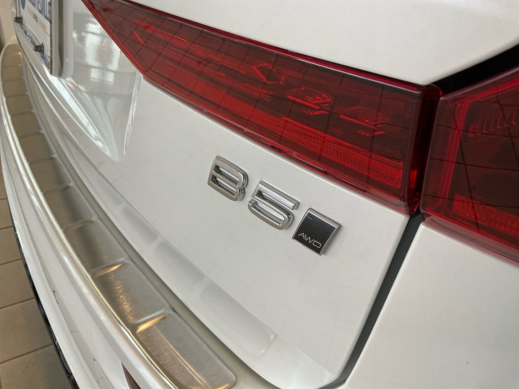 New 2026 Volvo XC60 B5 Ultra w/ Protection Package Premier image 17