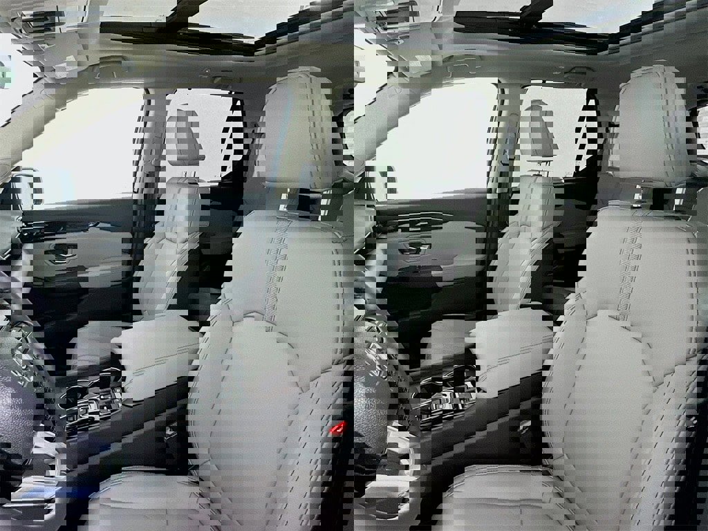 New 2025 Honda Pilot Touring image 11