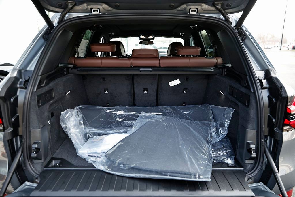 New 2026 BMW X5 xDrive40i w/ Executive Package image 30