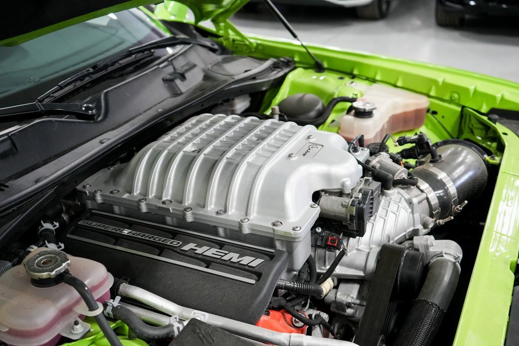 Used 2015 Dodge Challenger SRT Hellcat image 26