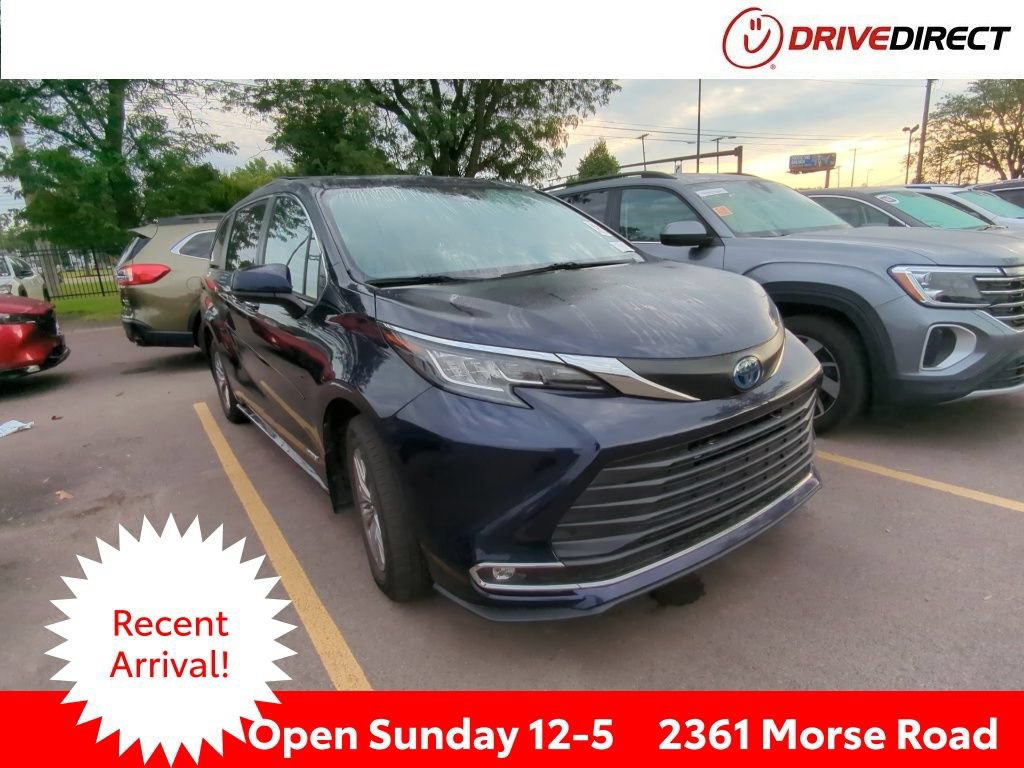 Used 2021 Toyota Sienna XLE FWD image 1