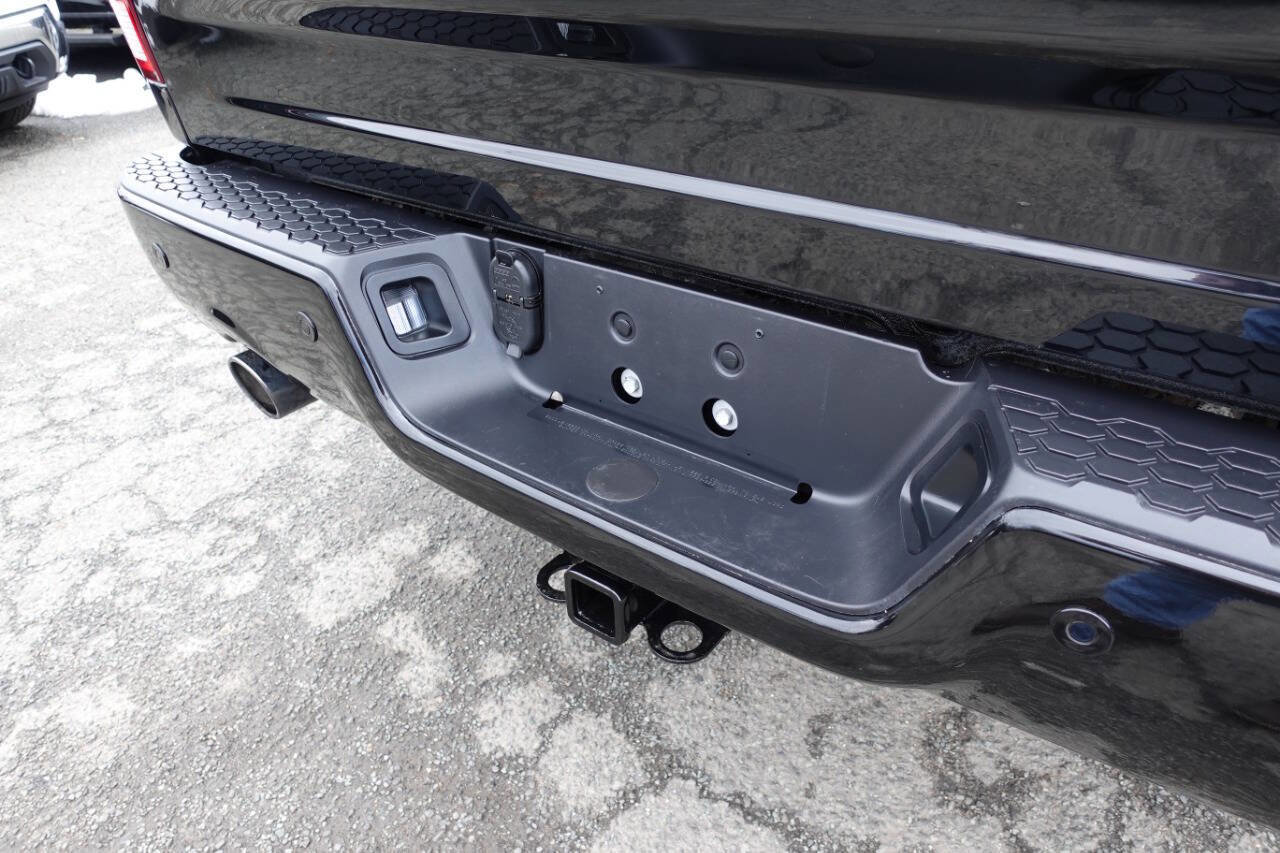 Used 2022 RAM 1500 Express w/ Wheel & Sound Group image 22