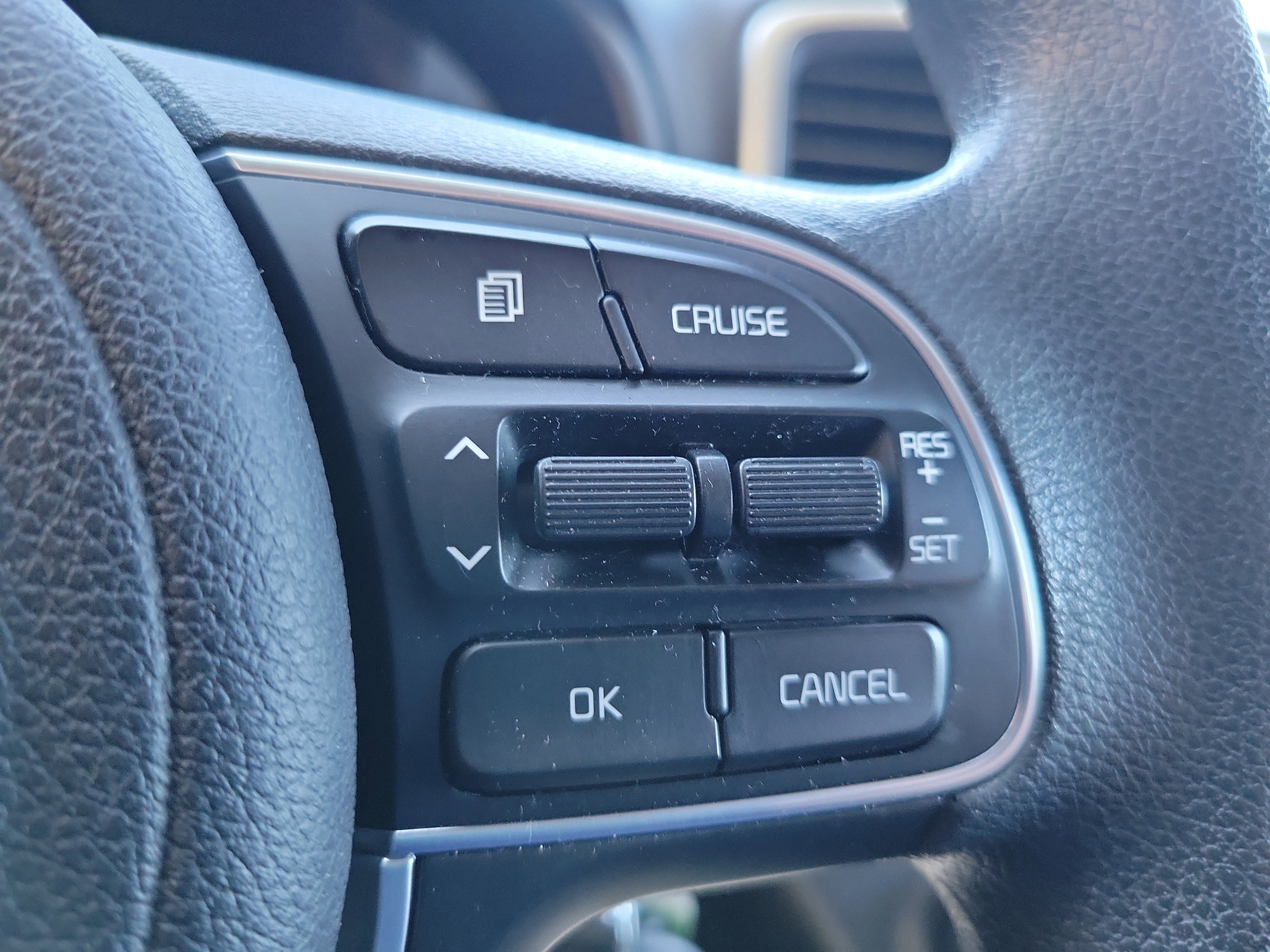 Used 2018 Kia Sportage LX image 18