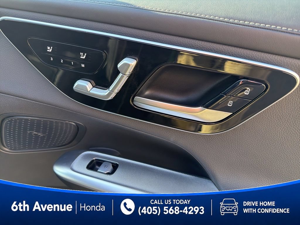 Used 2024 Mercedes-Benz GLC 300 4MATIC image 19