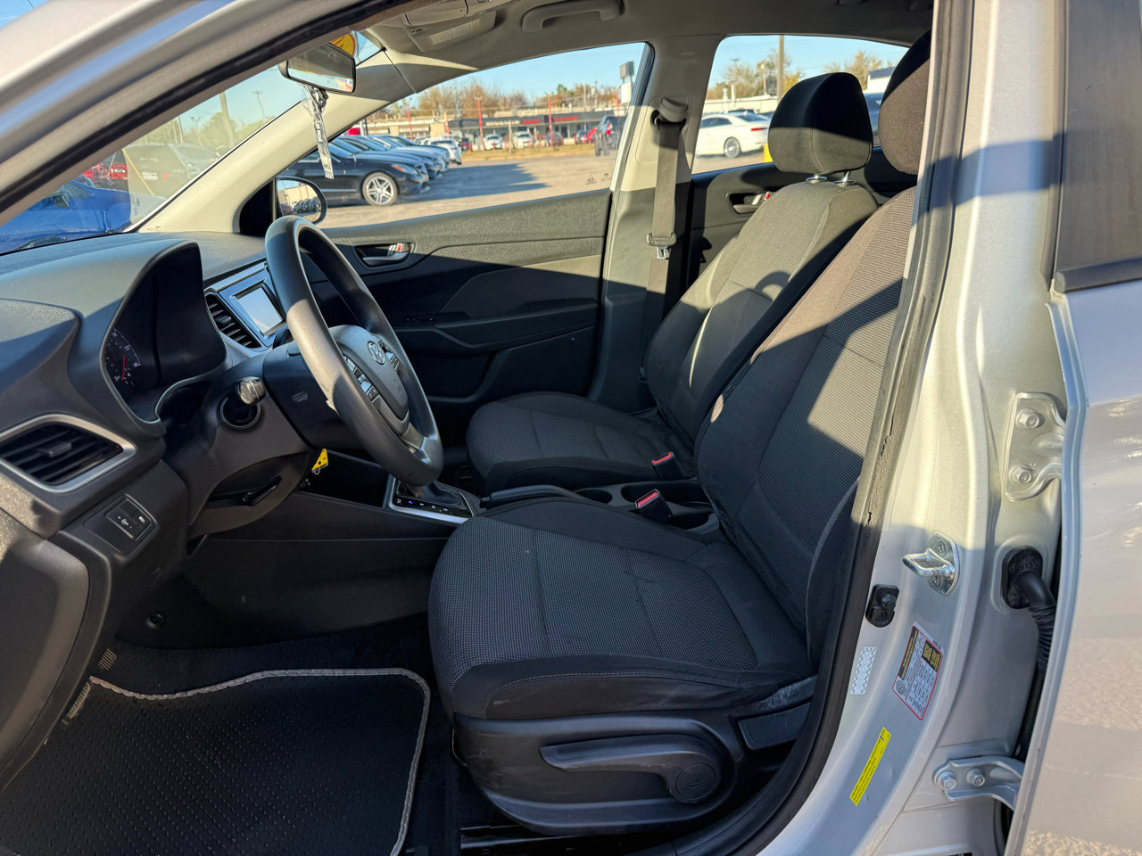 Used 2019 Hyundai Accent SE image 9