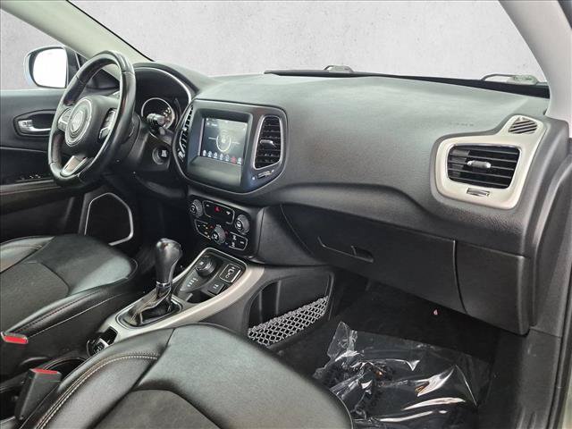 Used 2020 Jeep Compass Latitude AWD/4WD image 24