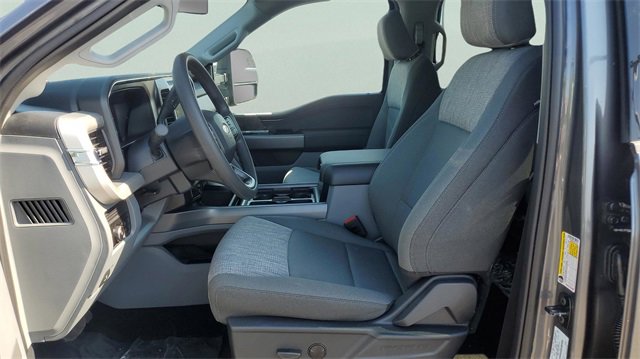 New 2026 Ford F250 4x4 Crew Cab Super Duty image 17