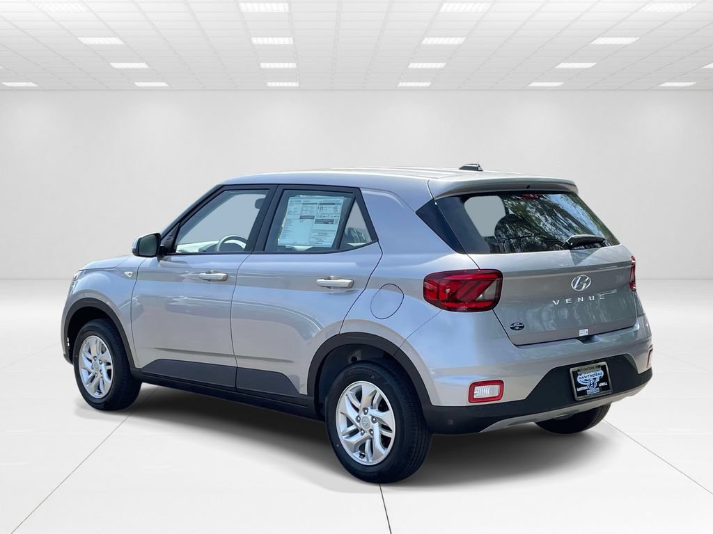 New 2026 Hyundai Venue SE FWD image 4