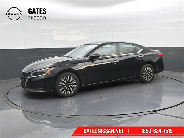 Used 2024 Nissan Altima 2.5 SV image 7