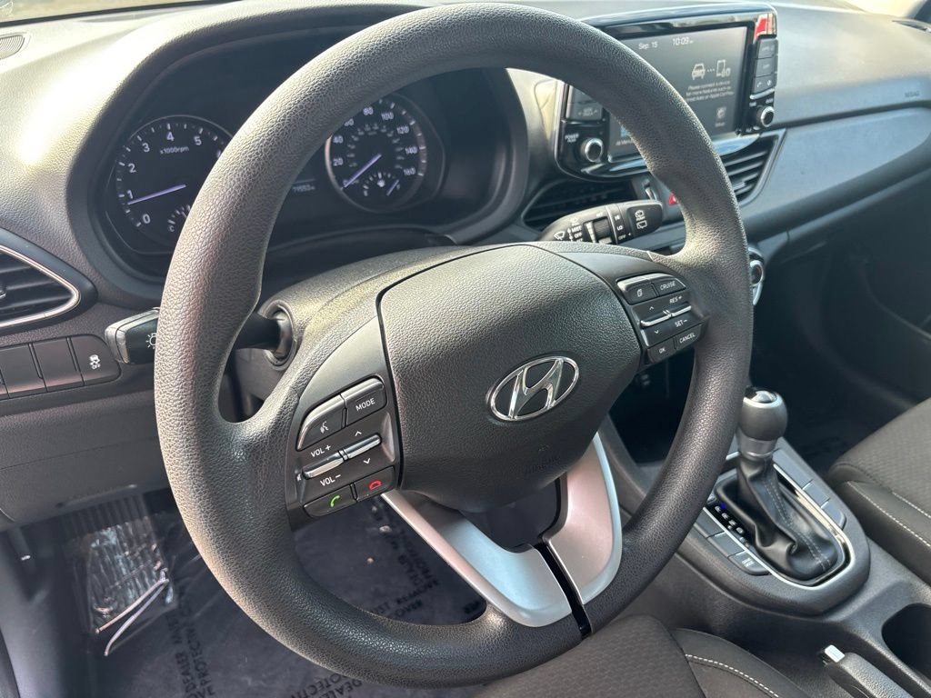 Used 2019 Hyundai Elantra GT FWD image 13