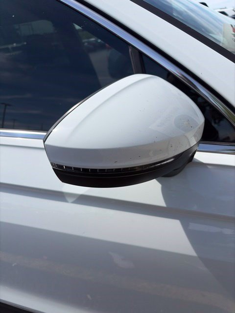 Used 2019 Volkswagen Tiguan SE w/ Panoramic Sunroof Package FWD image 30