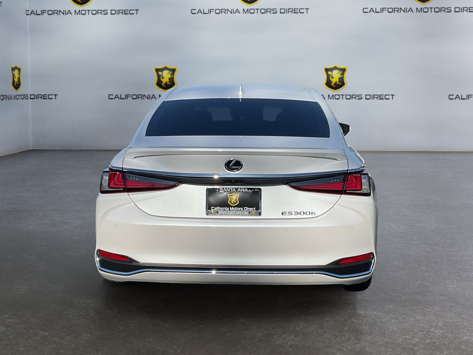 Used 2025 Lexus ES 300h w/ Premium Package FWD image 6