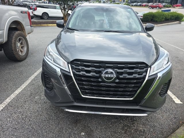 Used 2025 Nissan Kicks Play S FWD image 8