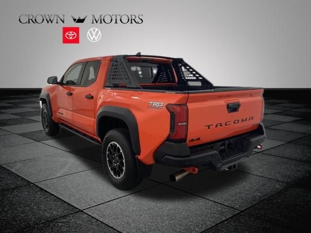 Used 2024 Toyota Tacoma TRD Off-Road w/ TRD Off Road Premium Package AWD/4WD image 4