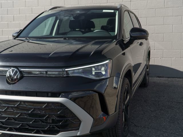 Used 2025 Volkswagen Taos SEL w/ Black Wheel Plus Package image 11