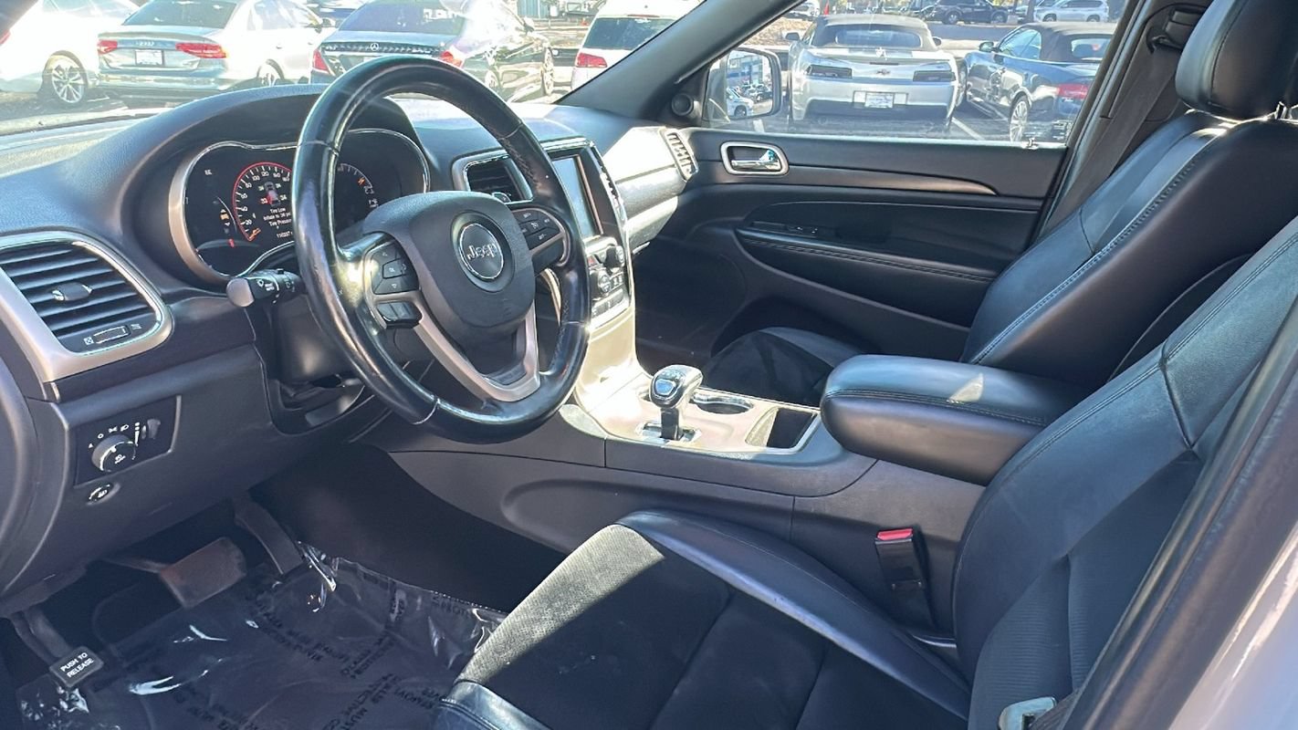 Used 2014 Jeep Grand Cherokee Altitude AWD/4WD image 17
