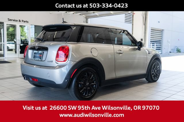 Used 2020 MINI Cooper 2-Door Hardtop FWD image 6