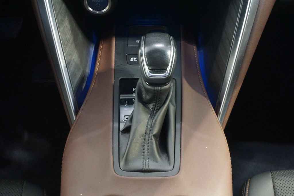 Certified 2022 Toyota Venza Limited AWD/4WD image 32