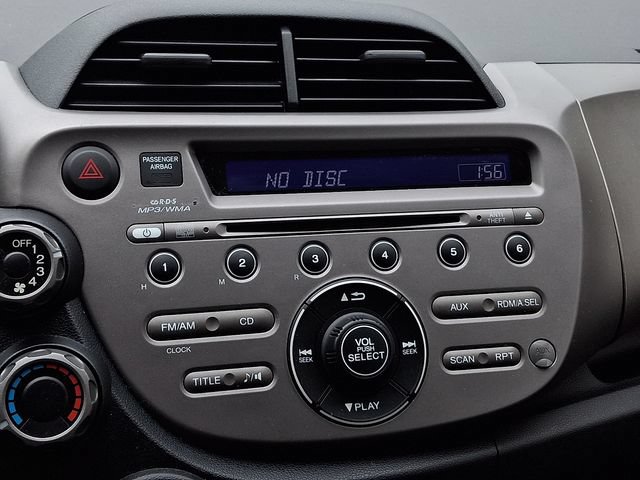 Used 2013 Honda Fit image 18