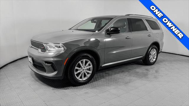 Used 2023 Dodge Durango SXT image 2