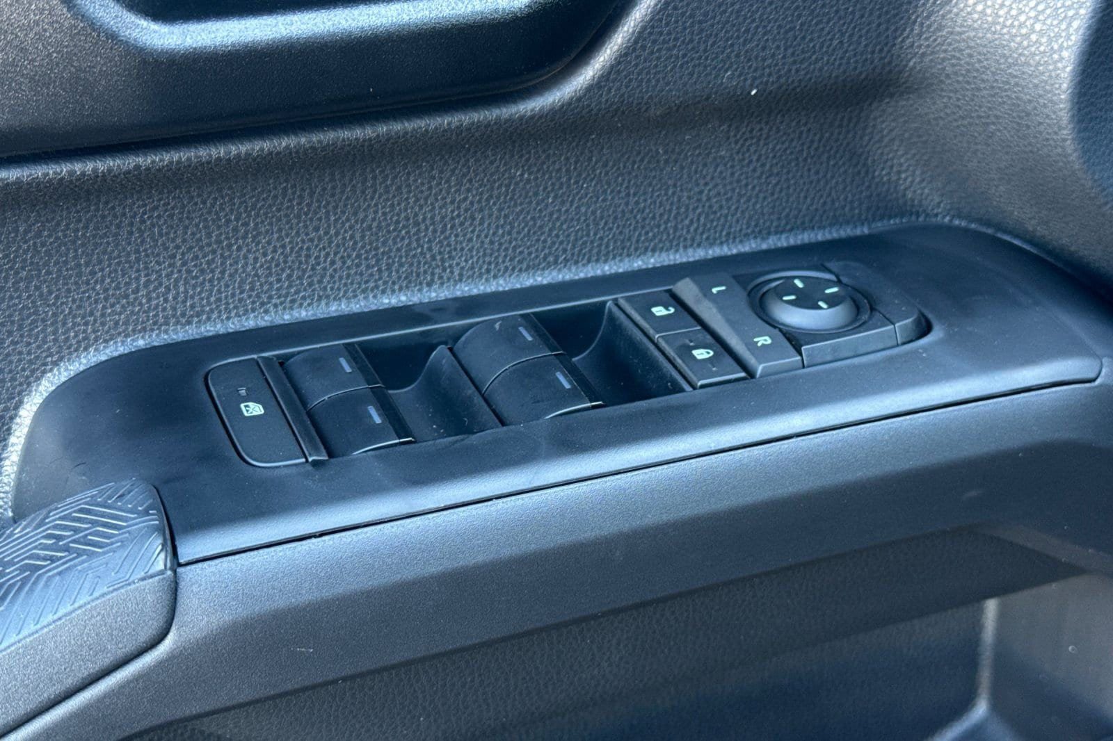New 2026 Toyota Tacoma SR5 image 11
