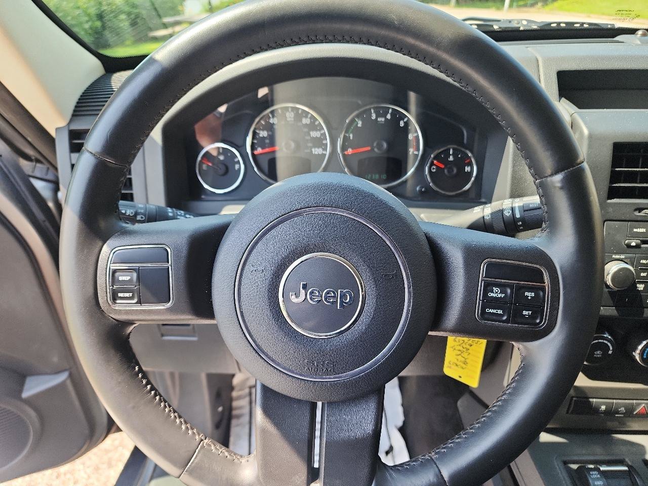 Used 2012 Jeep Liberty Sport w/ Popular Equipment Group AWD/4WD image 16
