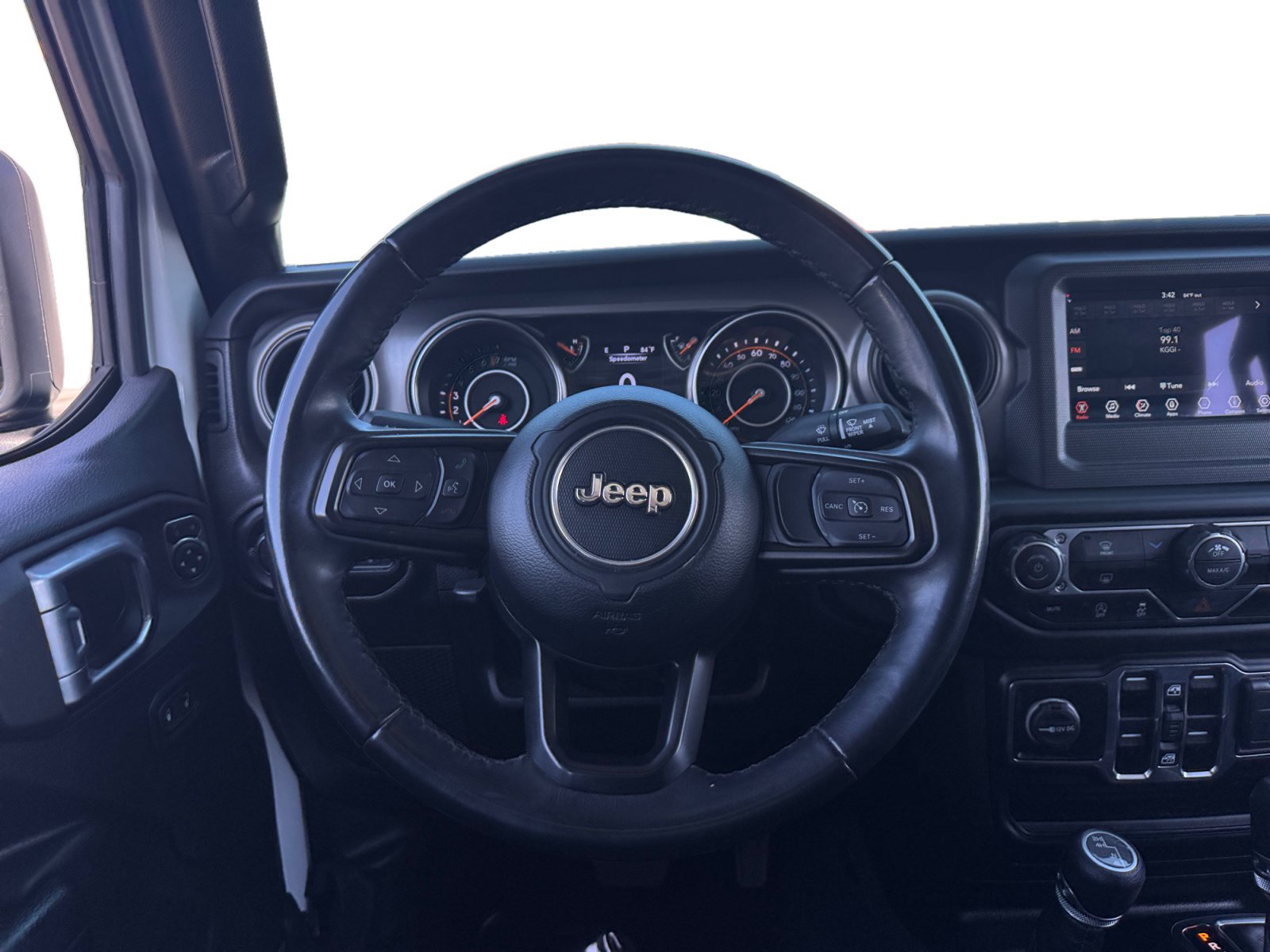 Used 2022 Jeep Gladiator Sport AWD/4WD image 12