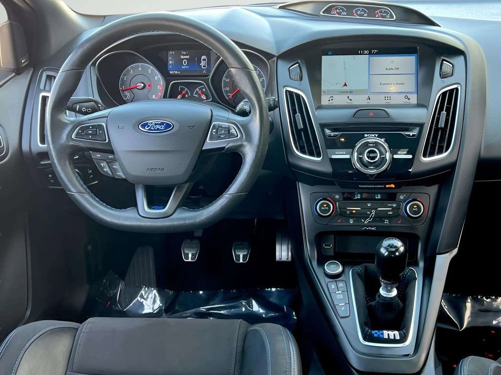 Used 2017 Ford Focus RS AWD/4WD image 9