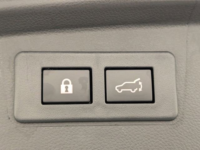 Used 2024 Subaru Outback Premium image 30