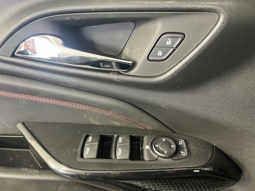 New 2026 Chevrolet Trax RS w/ Sunroof Package image 24