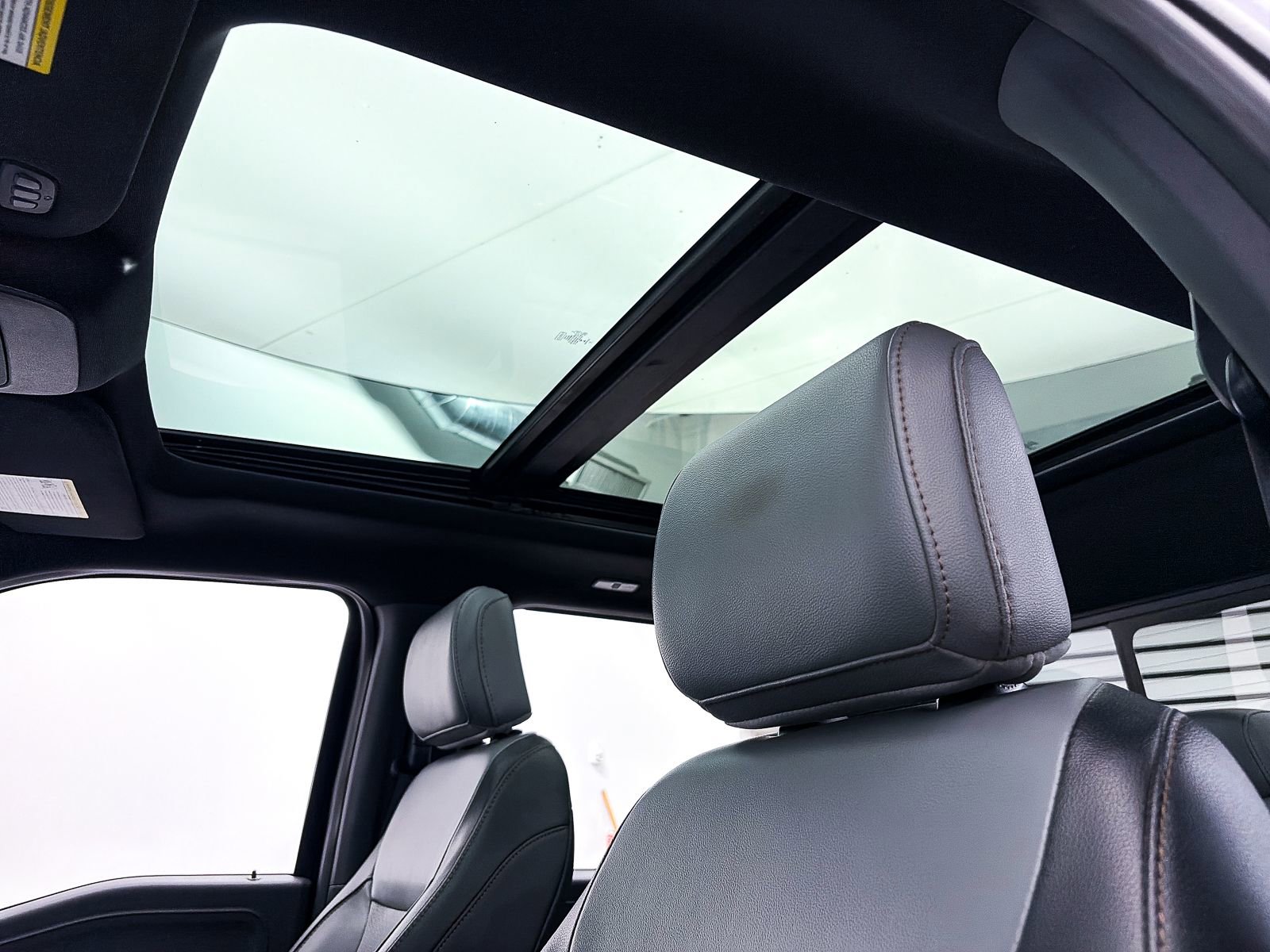 Used 2023 Ford F150 Lightning Lariat w/ Equipment Group 511A High image 3