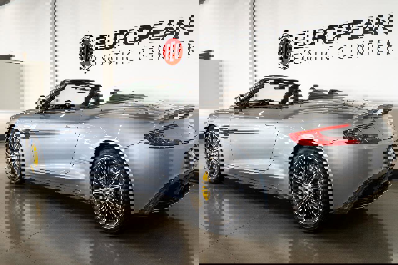 Used 2014 Aston Martin Vanquish Volante image 26