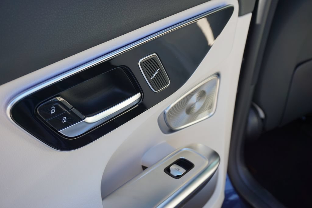 Certified 2025 Mercedes-Benz C 300 Sedan image 43