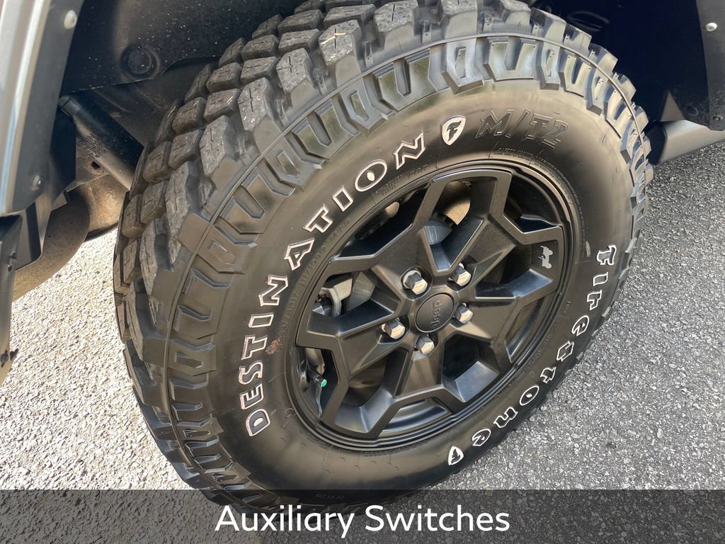 Used 2023 Jeep Wrangler Unlimited w/ Cold Weather Group AWD/4WD image 9