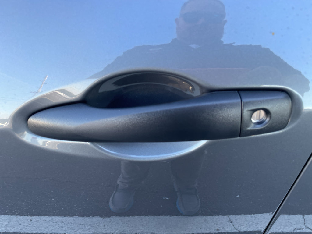 New 2025 Nissan Kicks Play S image 7