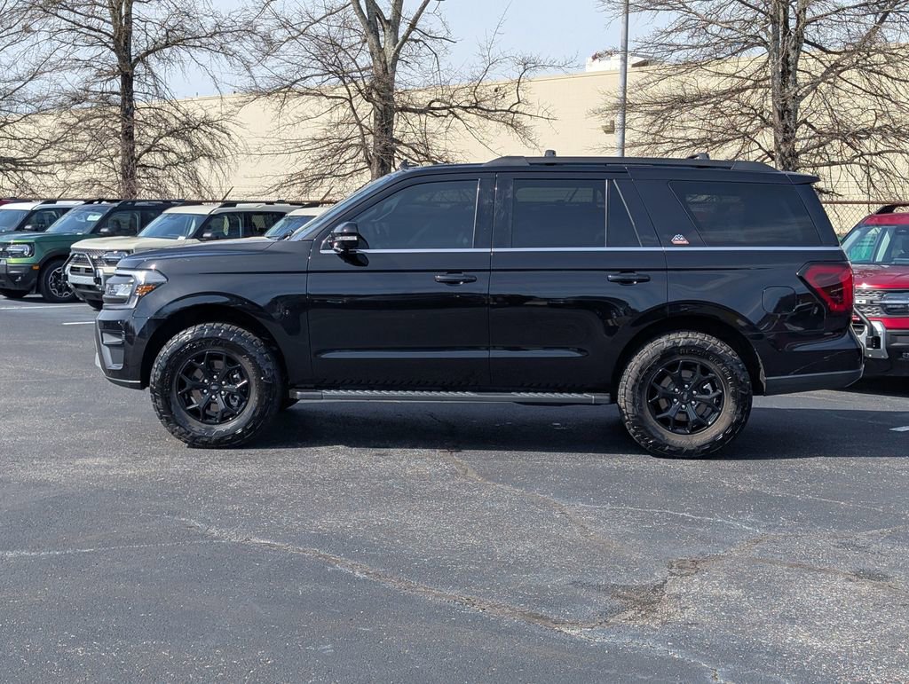 Used 2022 Ford Expedition Timberline image 5