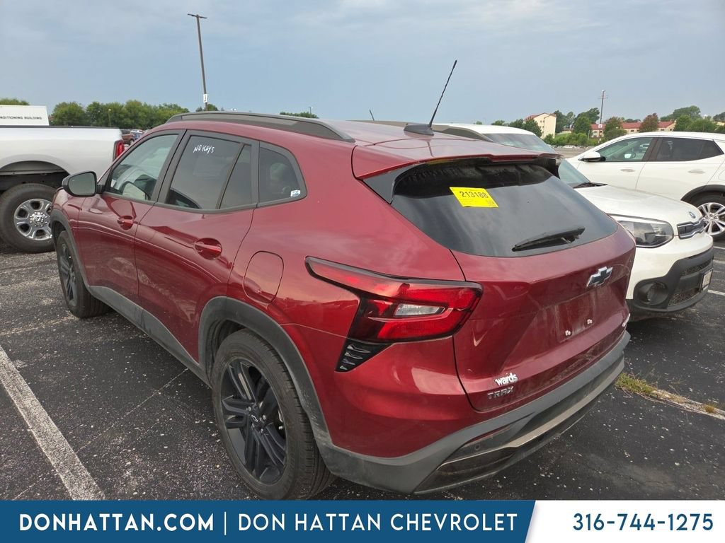 Used 2024 Chevrolet Trax ACTIV w/ Driver Confidence Package FWD image 6