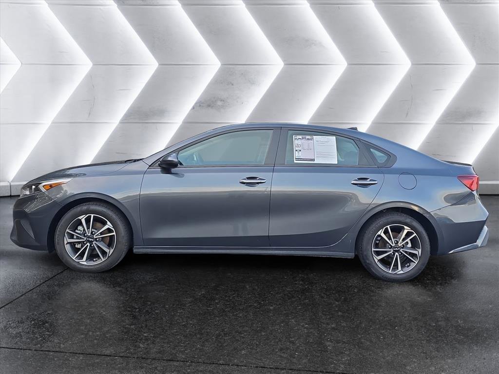 Used 2024 Kia Forte LXS image 2