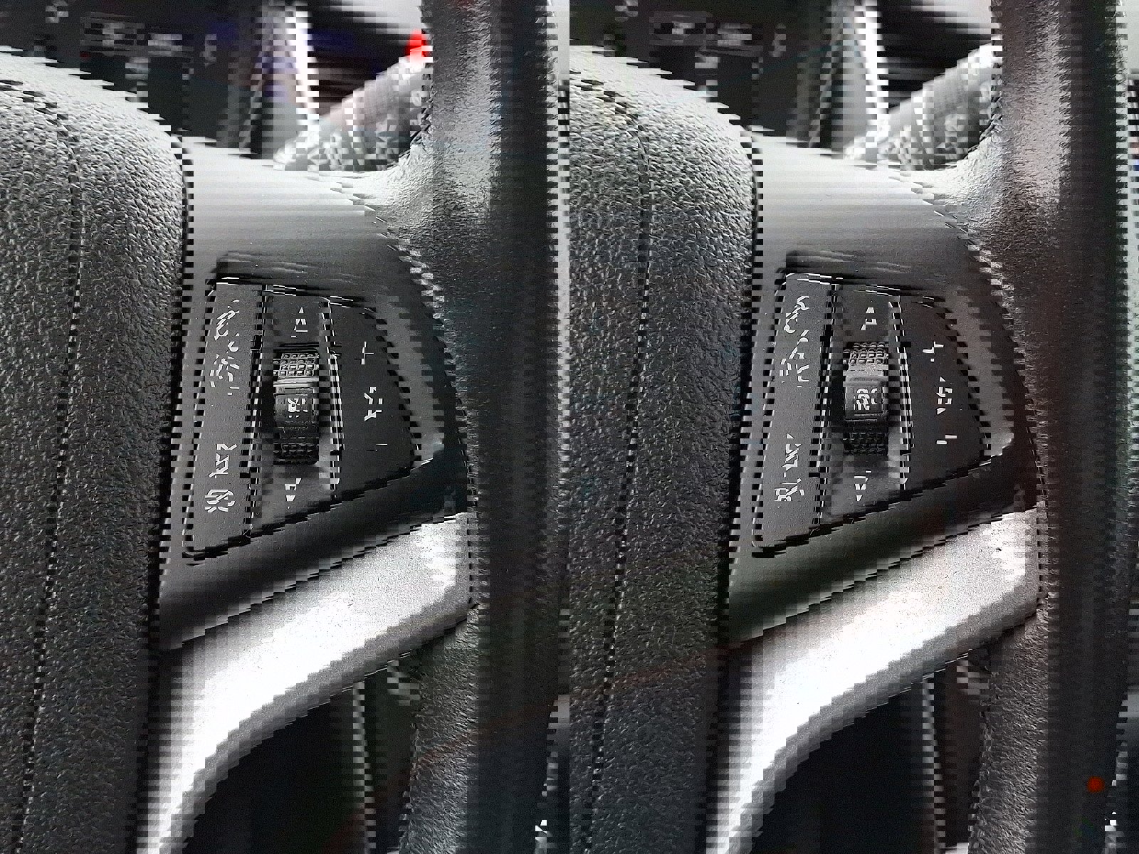 Used 2020 Chevrolet Trax LT w/ LT Convenience Package image 21