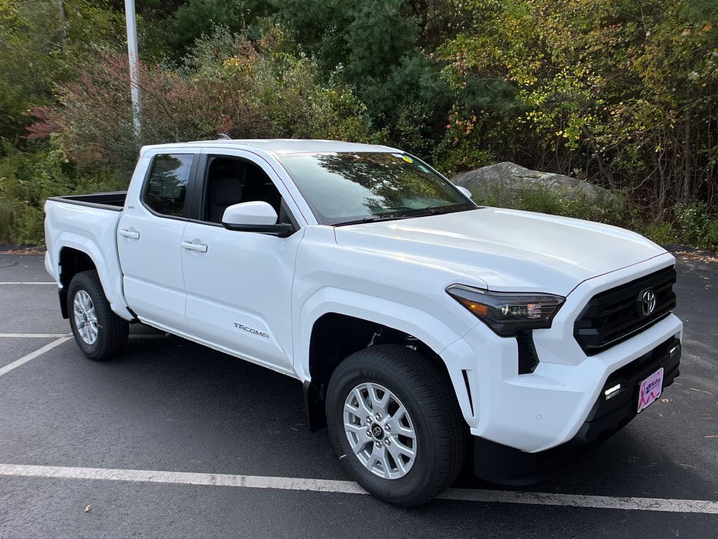New 2026 Toyota Tacoma SR5 AWD/4WD image 8
